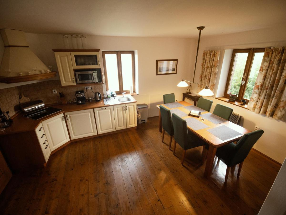 Cottage Bara Bozanov ภายนอก รูปภาพ